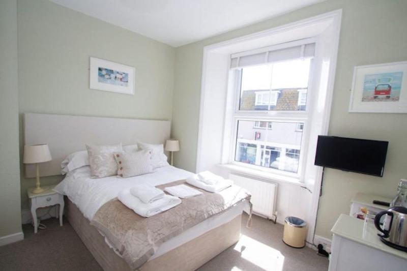 Standard Double Room image 1