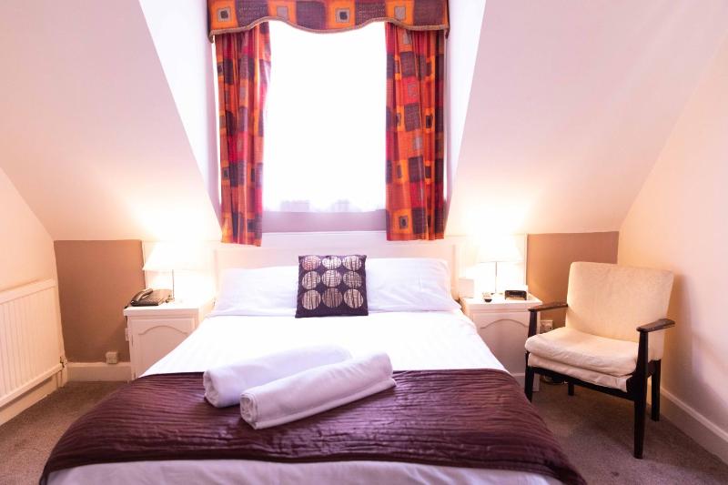Double Room image 1