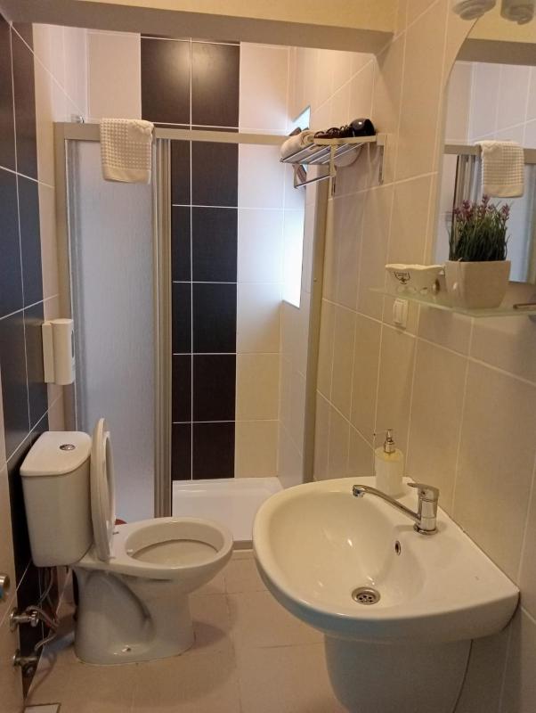 Single Room image 2