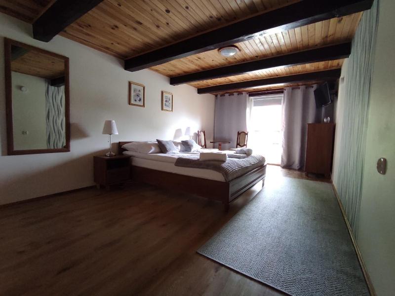 Apartment image 3