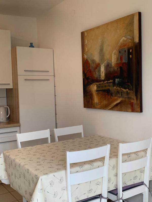Two-Bedroom Apartment with Sofa Bed image 3