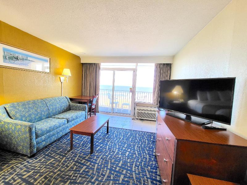 King Room - Non-Smoking - Oceanfront - Balcony image 2
