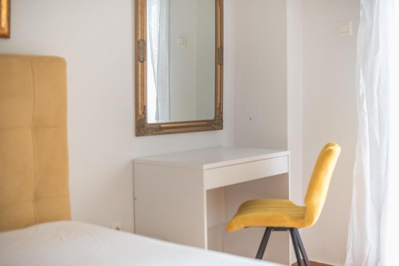 Victoria Secret Apartments - image 14