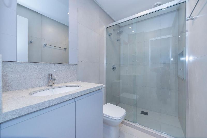 Adra 301 - 3 Bedrooms - 2 Parking Spaces | Downtown Bombinhas - image 2