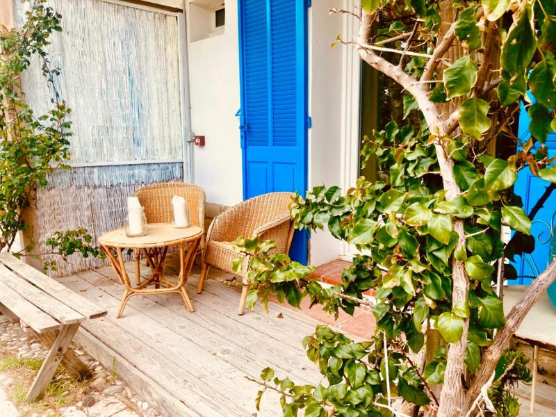 Double Room with Garden View image 4