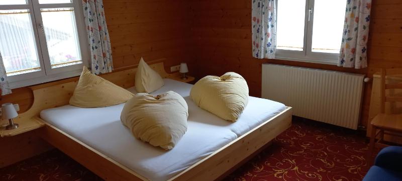 Quadruple Room with Private Bathroom image 3