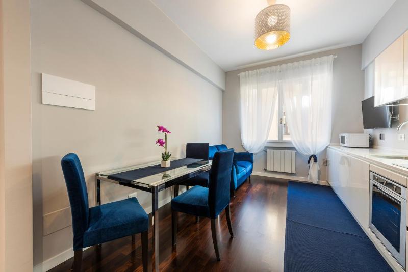 Ponte Vecchio Deluxe Apartments - image 9