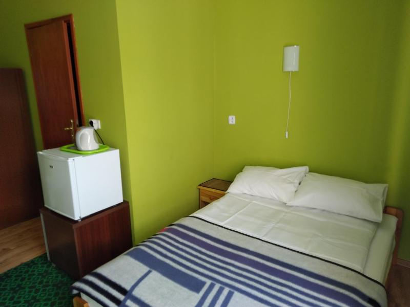 Triple Room with Balcony image 4