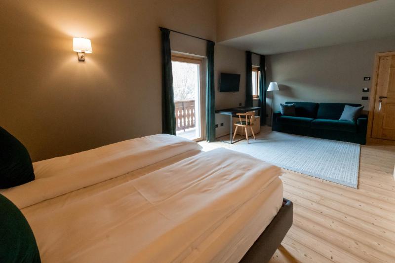 Junior Suite image 4