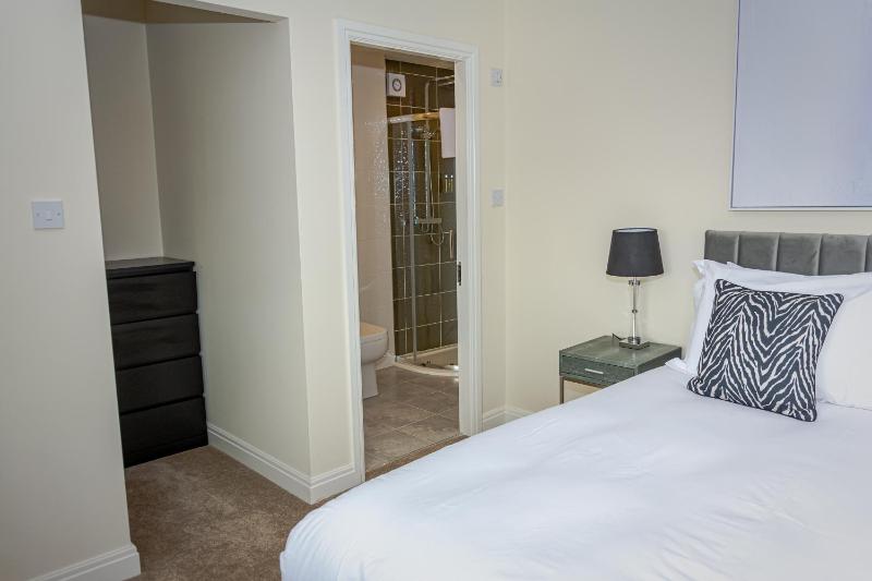 Mode Apartments Winter Gardens Blackpool - image 24