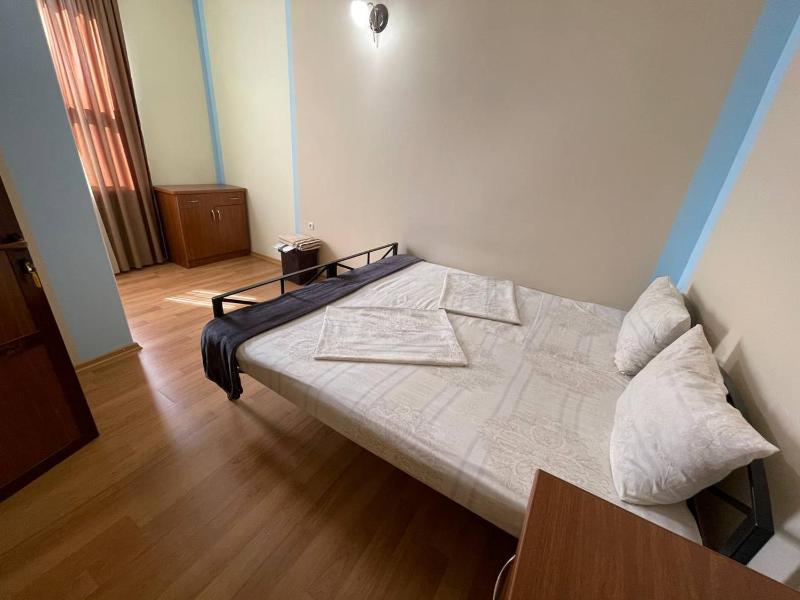 Standard Family Room image 1