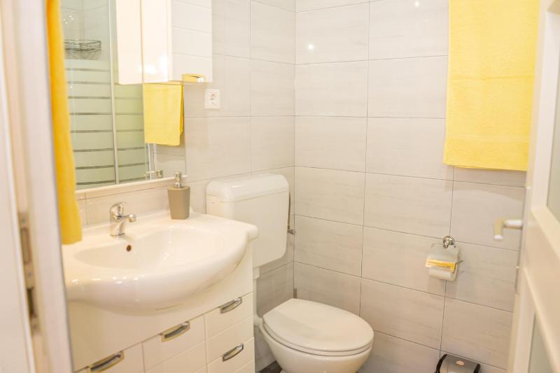 Eleonora Apartments Free Parking Garden & 5 Min to Beach - image 33