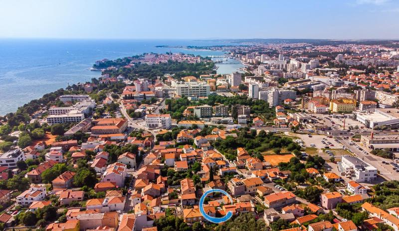 Eleonora Apartments Free Parking Garden & 5 Min to Beach - image 16