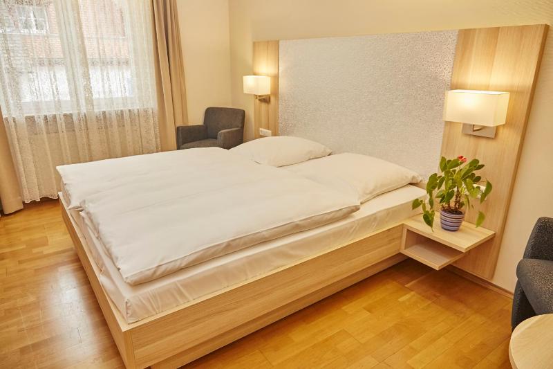 Superior Double Room image 3
