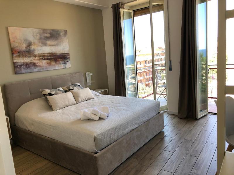 Seascape Rooms - image 23