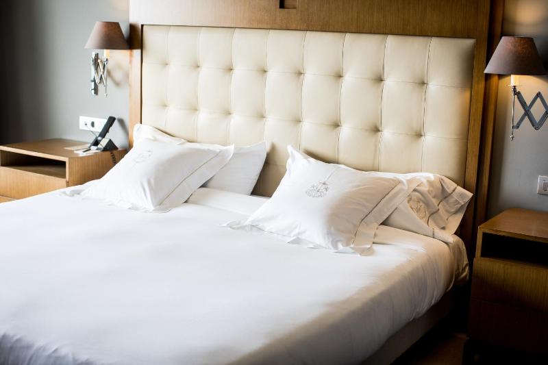 Premium Double or Twin Room image 1