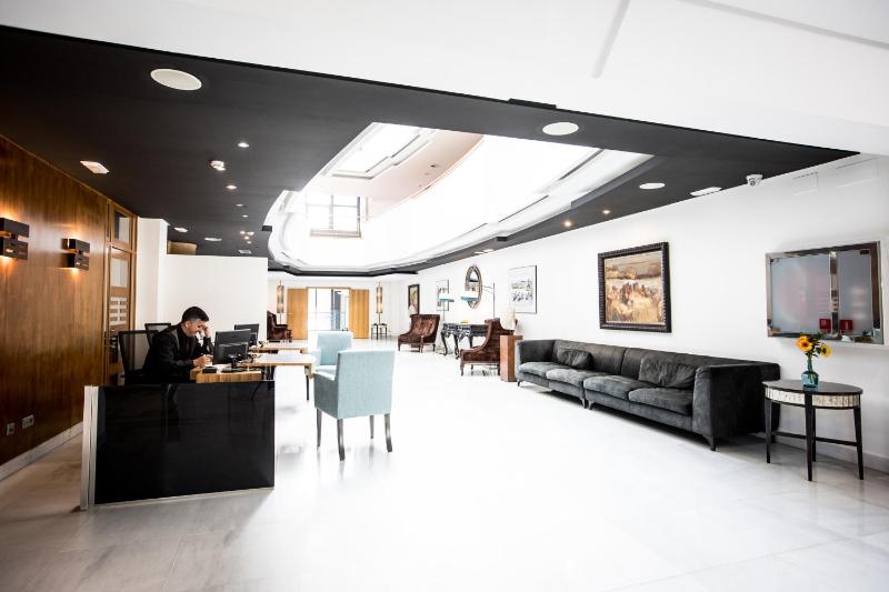 Premium Single Room image 3