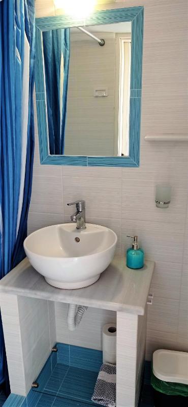 Apartment with Sea View image 3
