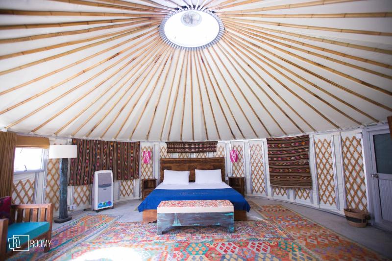 Roomy Yurts Gulmit Hunza - image 13