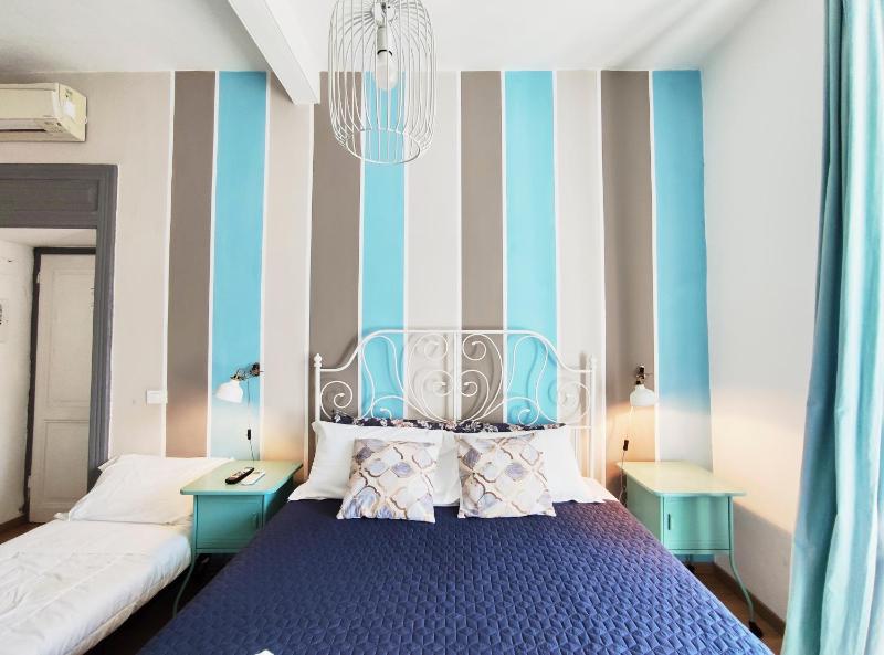 Triple Room with Private External Bathroom image 3