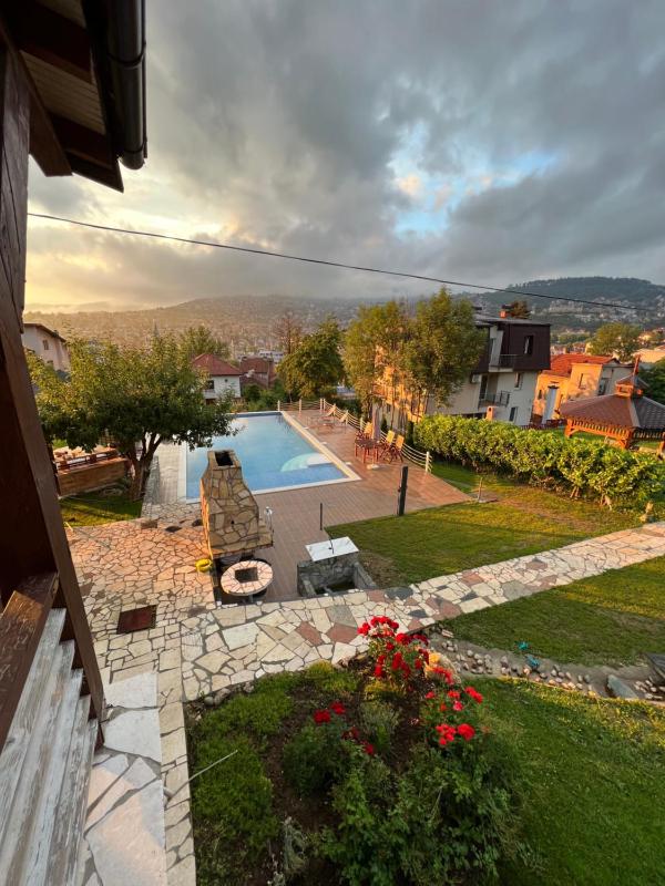Exclusive Apartments Bistrik - image 1