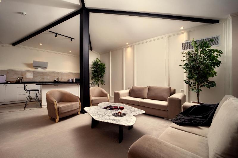 Three-Bedroom Apartment image 4