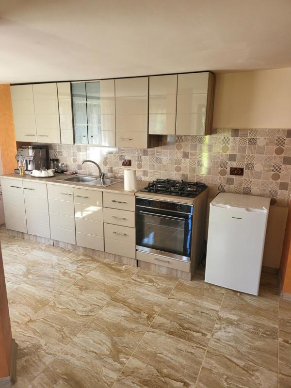 One-Bedroom House image 2