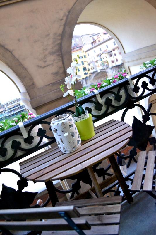 Superior Double Room with Balcony and River View image 3