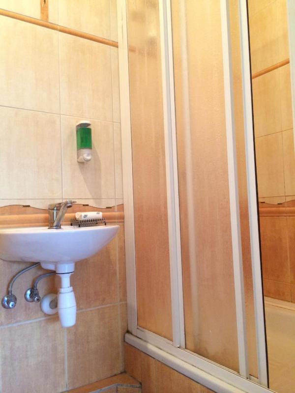 Triple Room with Garden View image 2