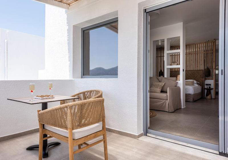 Premium Suite with Sea View image 2