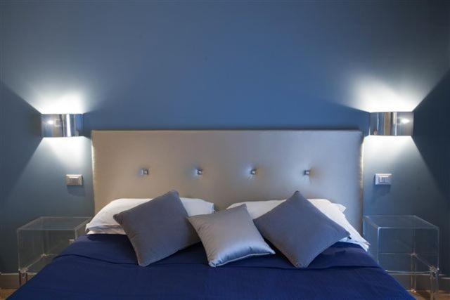 Superior Triple Room image 3