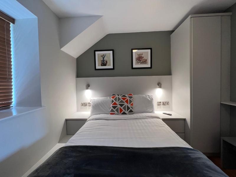 Two Bedroom House Junior image 3
