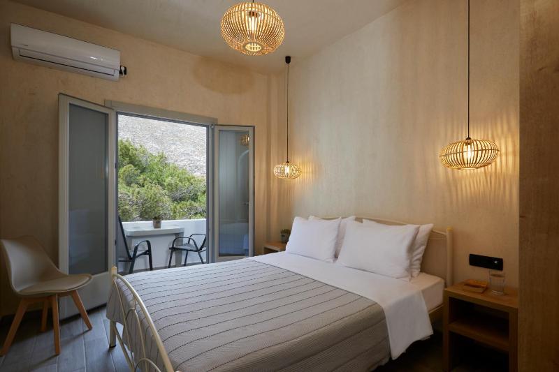 Superior Double or Twin Room with Garden View image 1