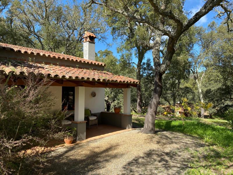 One-Bedroom House image 2