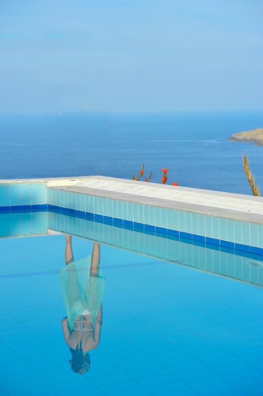 Three-Bedroom Villa image 3