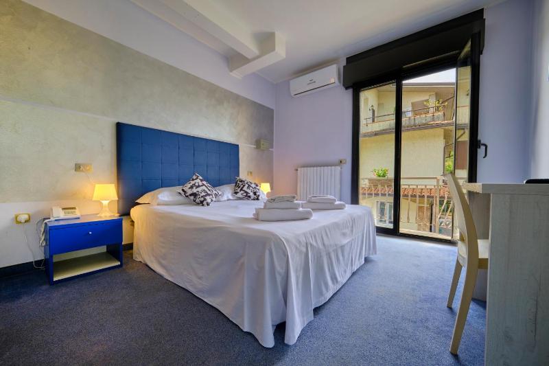HOTEL VITTORIA - image 37