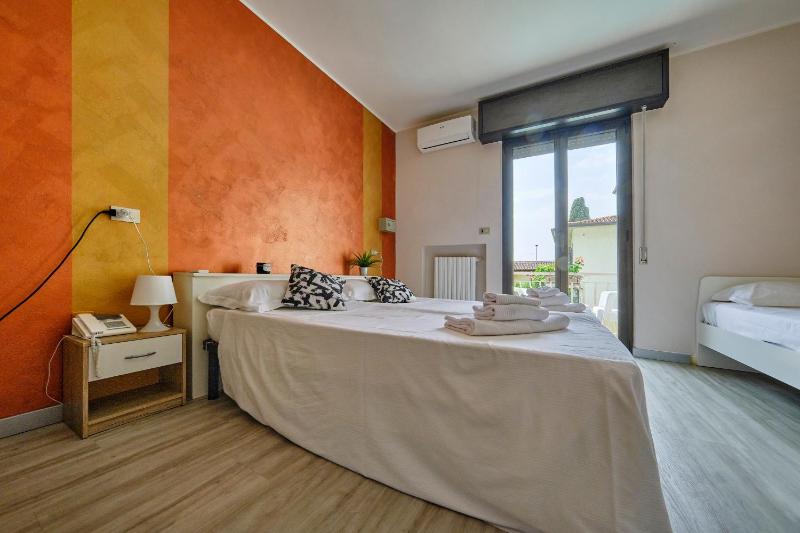HOTEL VITTORIA - image 46