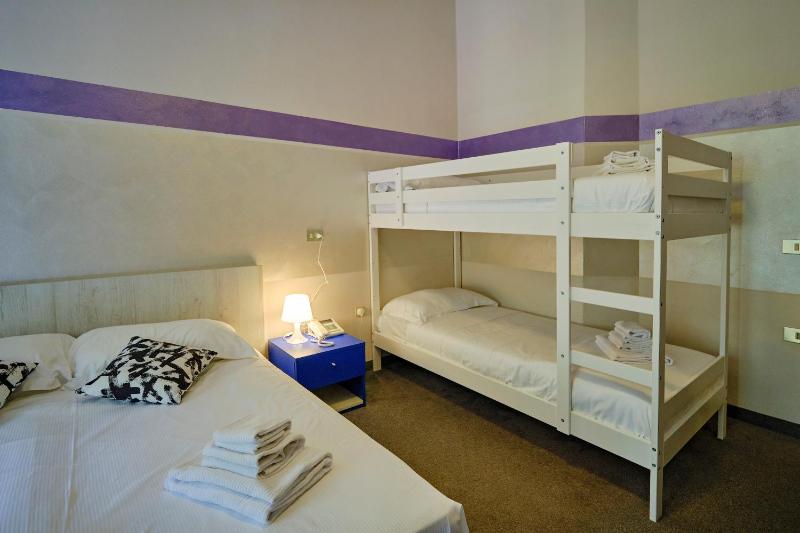 HOTEL VITTORIA - image 36