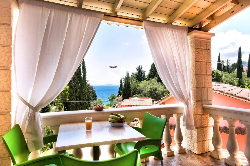 Special Offer - Studio with Sea View and with Car Package image 1