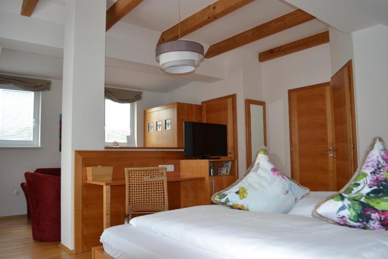 Double Room with Balcony and View image 3