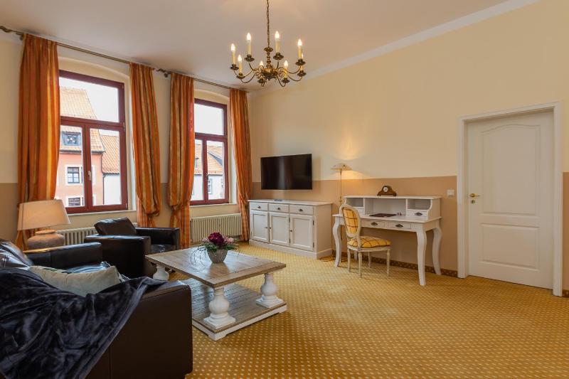 Suite - Annex (dogs not allowed) image 4
