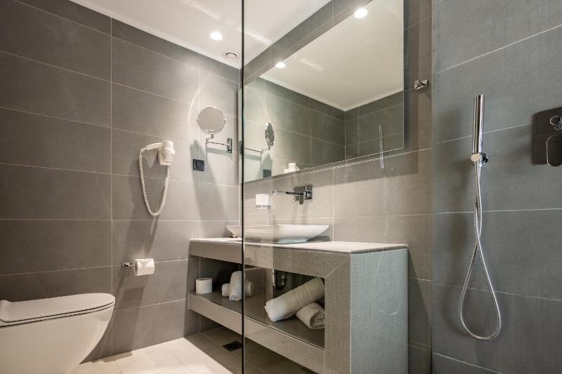 Double or Twin Room image 1