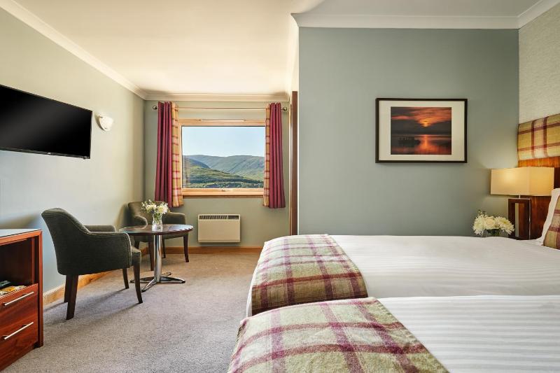 Twin Room with View image 3