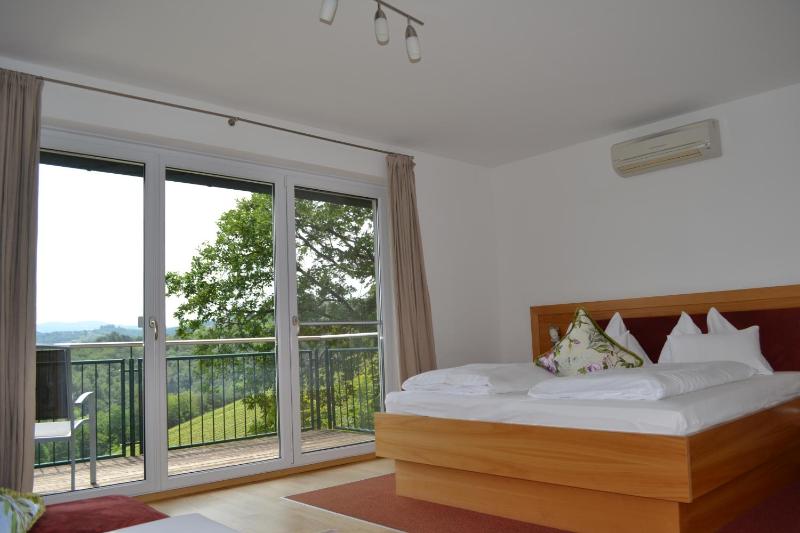 Junior Suite with Balcony and Panoramic View image 2