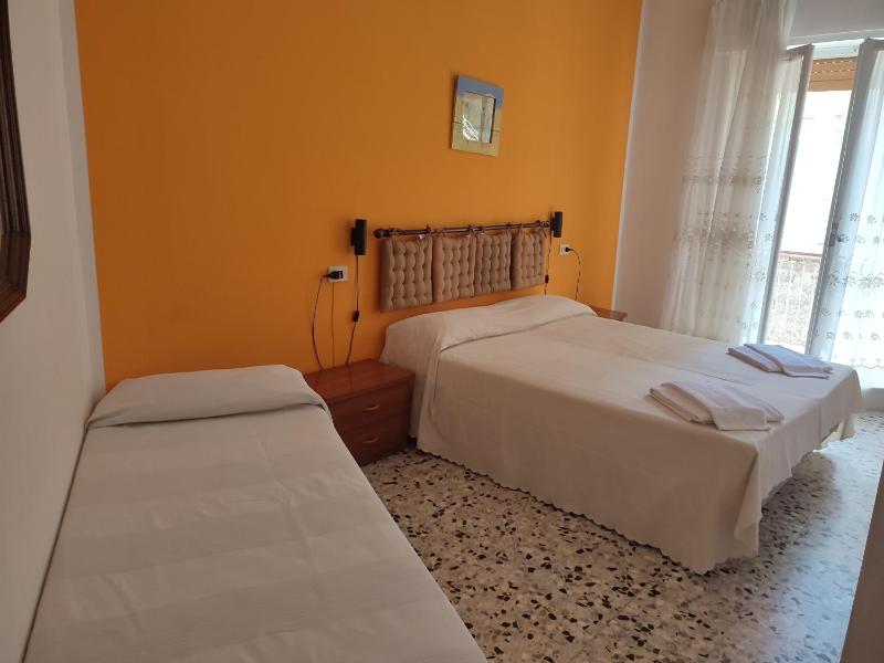 Triple Room image 1