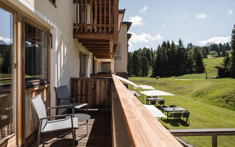 Double Room with Mountain View image 3