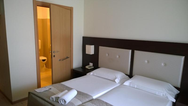 Double or Twin Room - Disability Access image 1