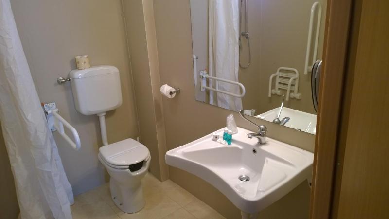 Double or Twin Room - Disability Access image 3