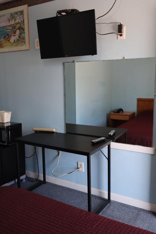 Budget Double Room image 1