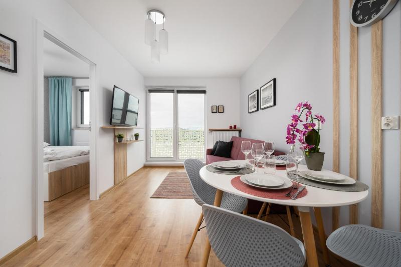 Apartment Kamienna Krzyki with FREE GARAGE Wrocław by Noclegi Renters - image 26